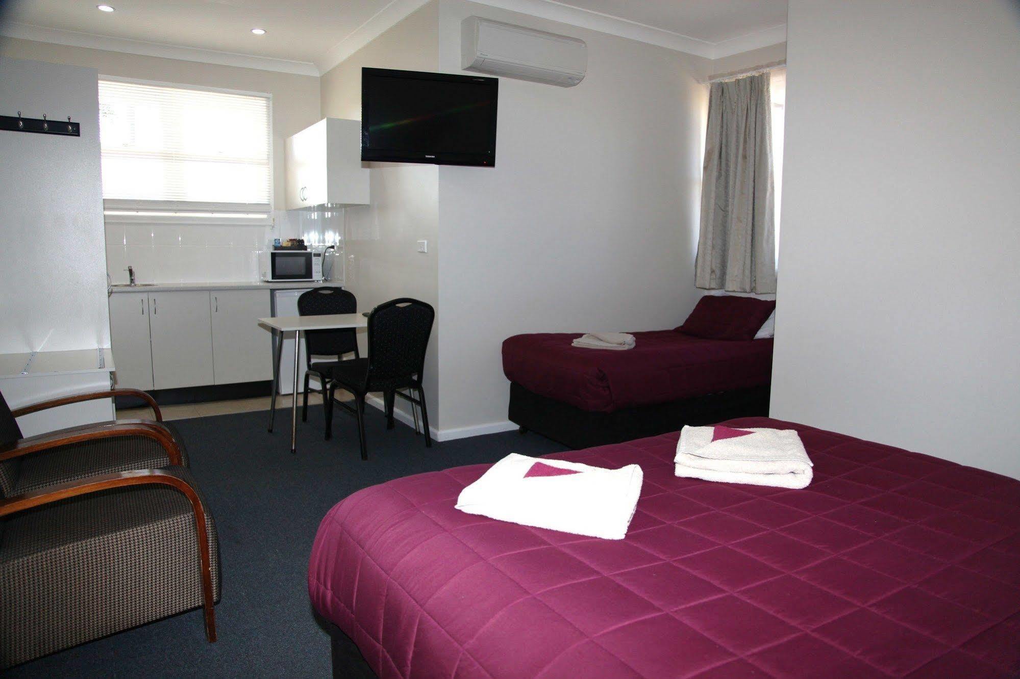 Titania Motel Oberon Extérieur photo