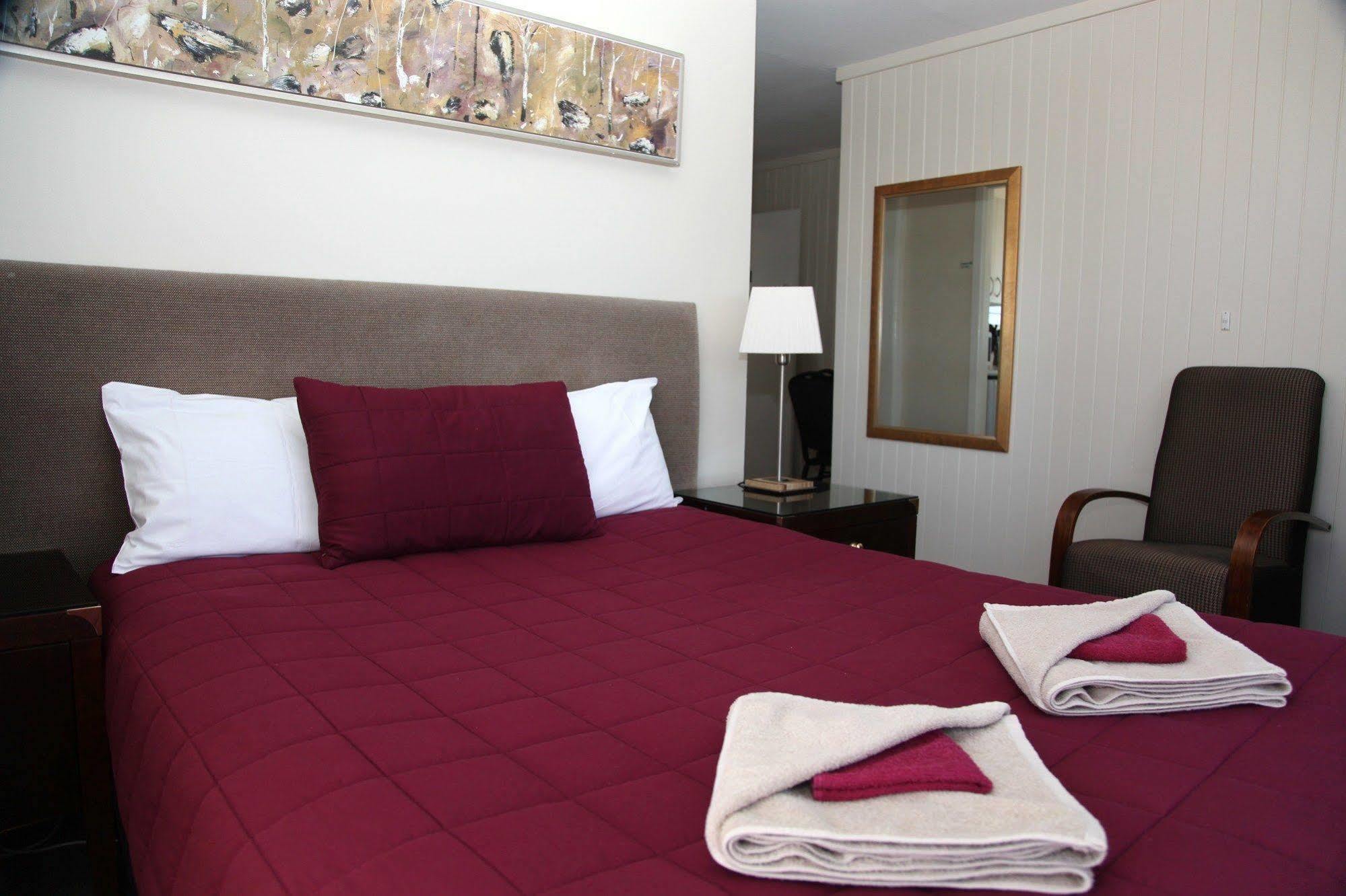 Titania Motel Oberon Extérieur photo
